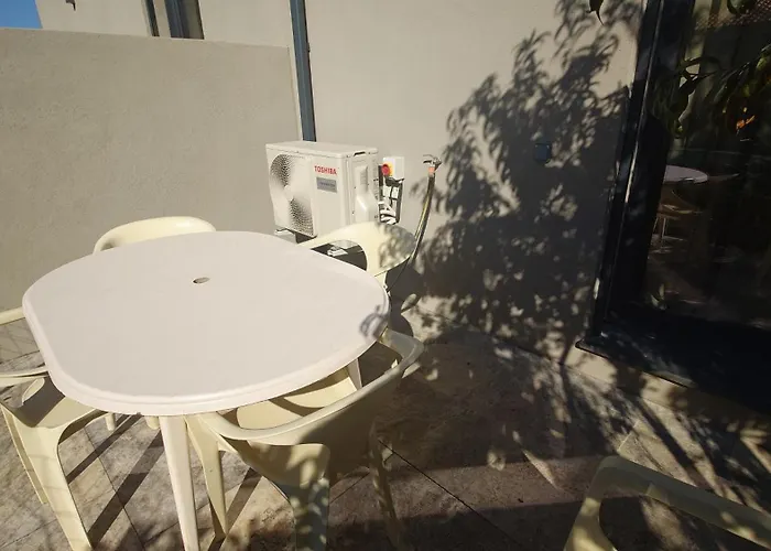 T2 Moderne 2 A 4 Personnes